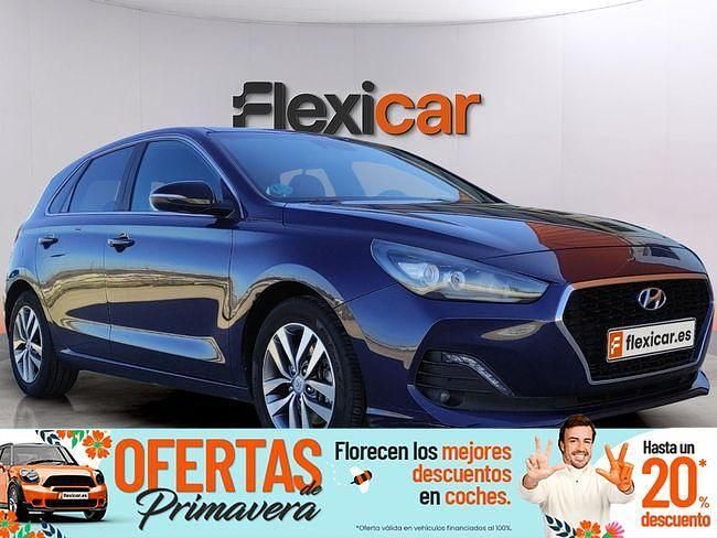 Usado Hyundai i30 120 CV (88 kW) 2019 Azul