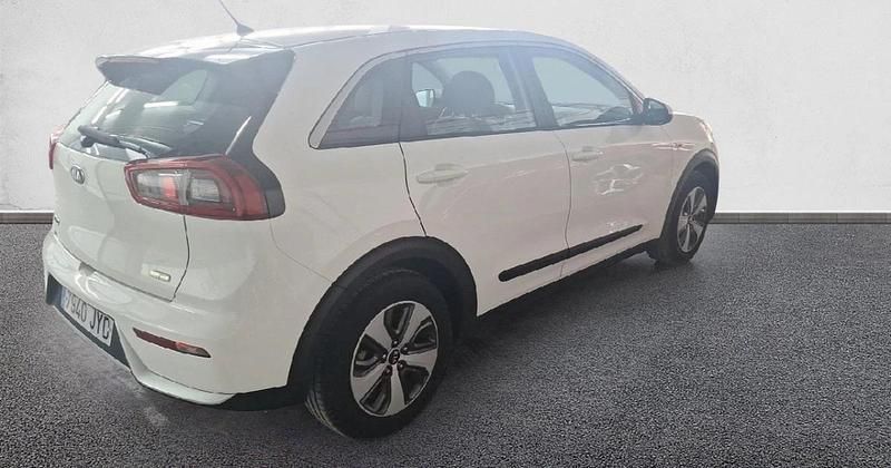 Usado Kia Niro 141 CV (103 kW) 2017 SUV