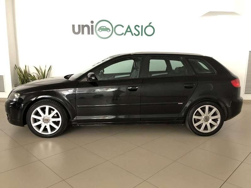 Usado Audi A3 Sportback Ambiente 140 CV (102 kW) 2006 Negro Utilitario