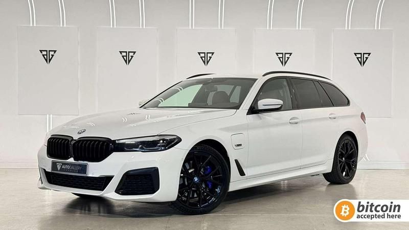 Blanco Usado 2022 BMW 530e M Sport Familiar | 34.900 € (Precio justo) - Imagen 1/4