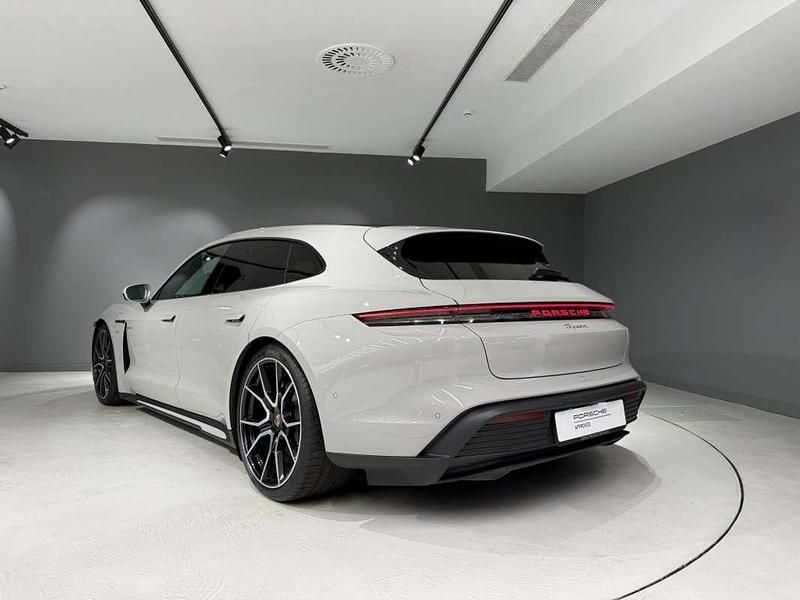 Usado Porsche Taycan Sport Turismo Sport Turismo 300 kW (408 CV) 2024 Eléctrico Familiar