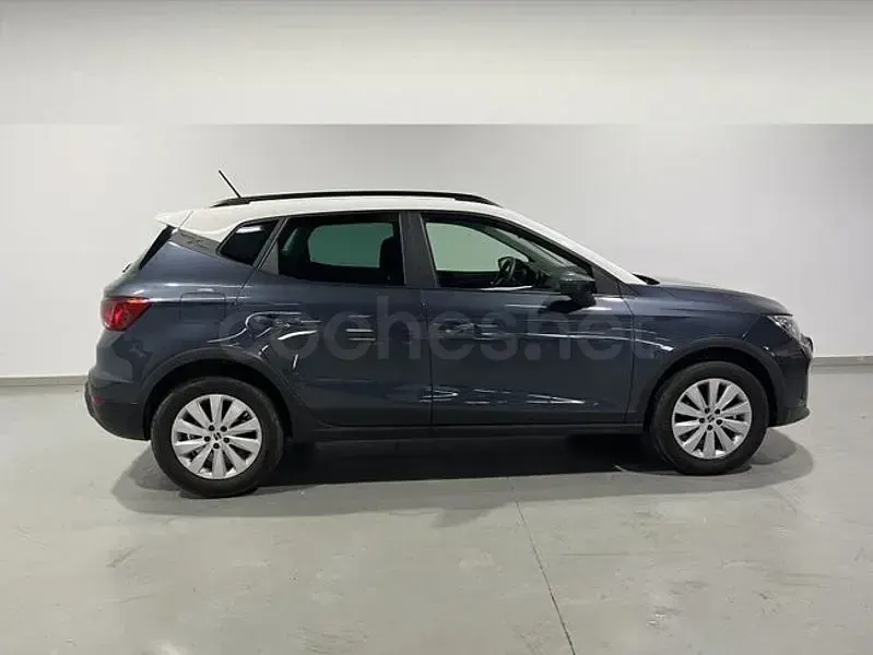 Usado Seat Arona Style 115 CV (84 kW) 2025 Blanco SUV
