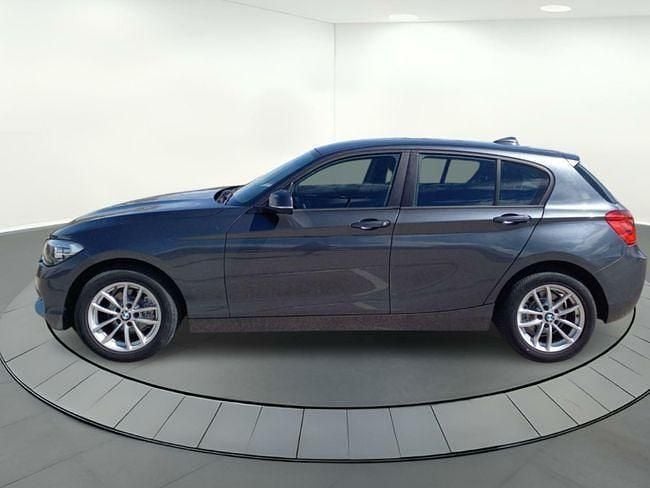 Usado BMW 116 Advantage 116 CV (85 kW) 2018 Gris Utilitario