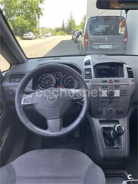 Usado Opel Zafira Enjoy 120 CV (88 kW) 2006 Gris / plata Monovolumen