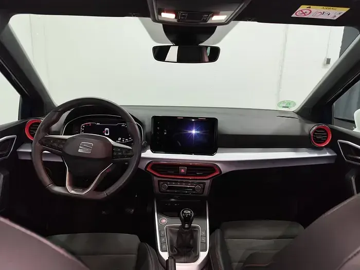 Usado Seat Arona FR 110 CV (80 kW) 2024 Azul SUV