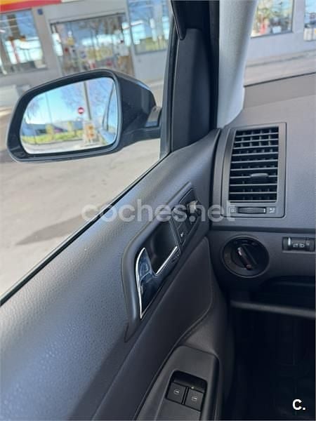 Usado VW Polo Advance 100 CV (73 kW) 2006 Negro Utilitario