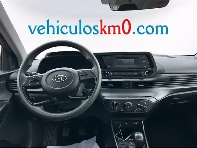 Usado Hyundai i20 84 CV (61 kW) 2022 Rojo Berlina