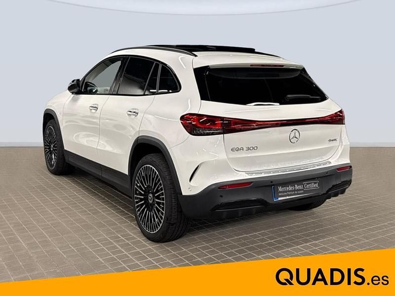 Usado Mercedes EQA300 167 kW (228 CV) 2024 Blanco polar SUV