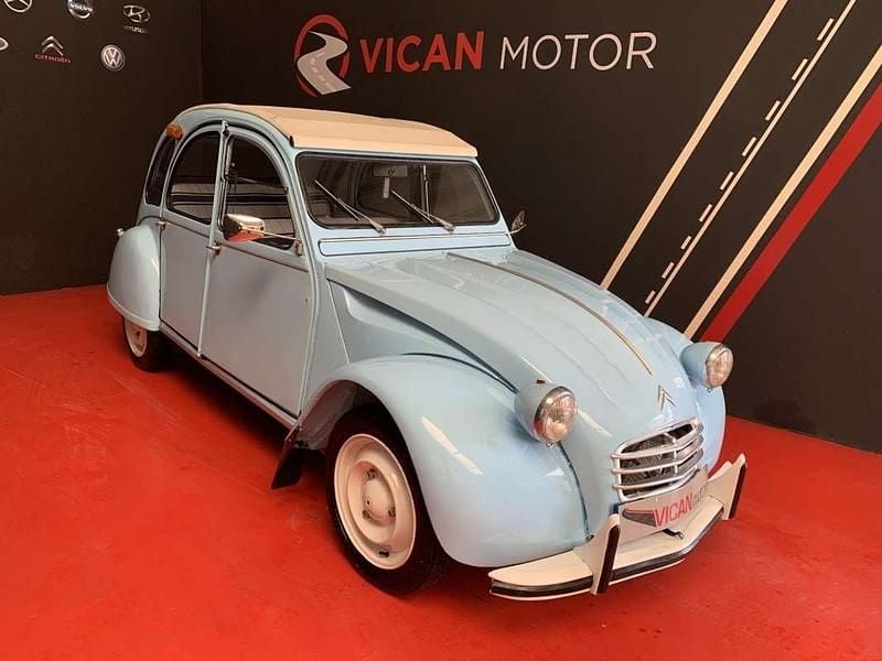 Usado Citroën 2CV 29 HP (21 kW) 1968 Azul Sedan