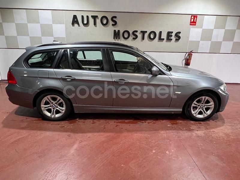 Usado BMW 320 184 CV (135 kW) 2012 Gris / plata Familiar