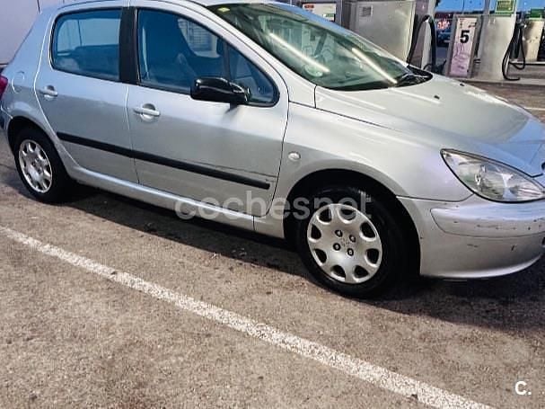 Gris / plata Usado 2003 Peugeot 307 Berlina | 2200 € (Buen precio) - Imagen 1/4