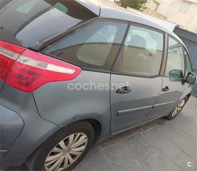 Usado Citroën C4 Picasso 110 CV (80 kW) 2009 Gris / plata Monovolumen