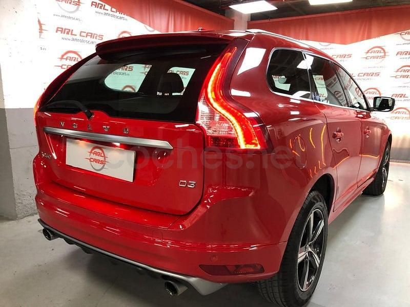 Używany Volvo XC60 R-Design Momentum 150 KM (110 kW) 2016 Czerwony SUV