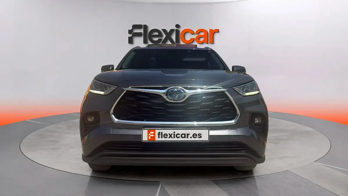 Usado Toyota Highlander Advance 246 CV (180 kW) 2022 Gris SUV