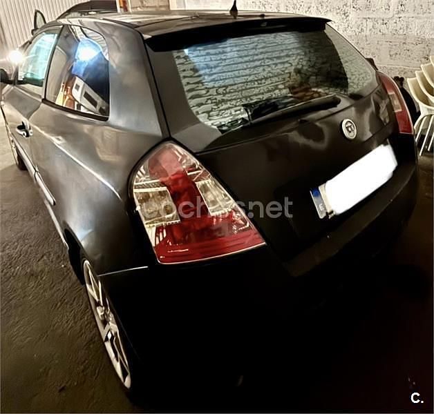 Usado Fiat Stilo 95 CV (69 kW) 2006 Negro Berlina