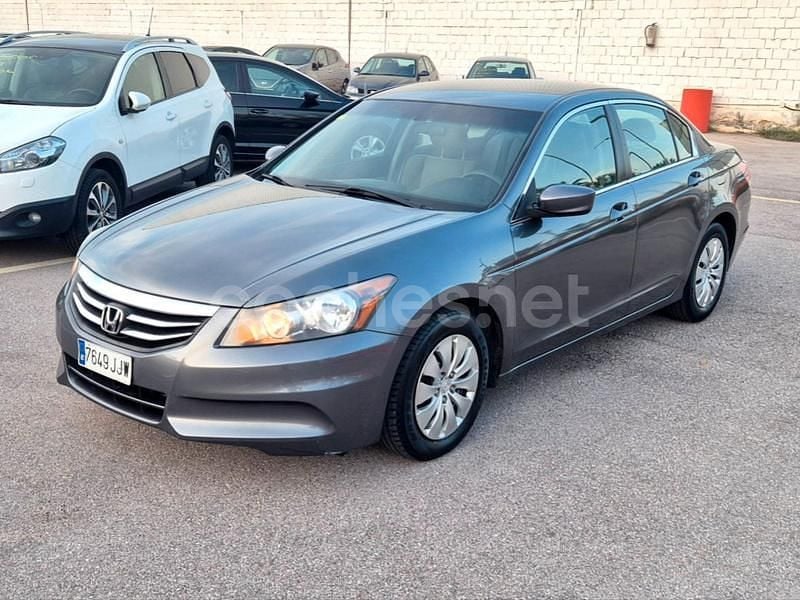 Gris / plata Usado 2011 Honda Accord Innova Berlina | 9000 € (Super precio) - Imagen 1/4
