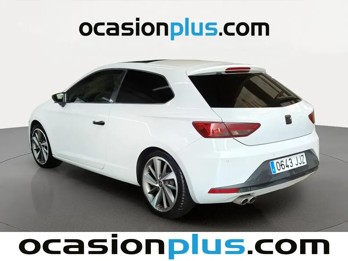 Usado Seat Leon FR 184 CV (135 kW) 2015 Blanco Utilitario