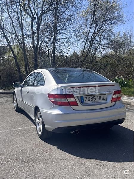 Usado Mercedes CLC200 184 CV (135 kW) 2011 Gris / plata Utilitario