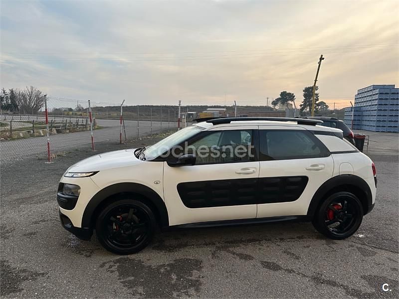 Usado Citroën C4 Feel 82 CV (60 kW) 2015 Blanco Berlina