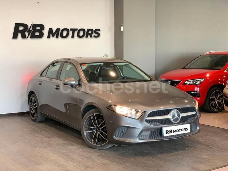 Gris / plata Usado 2020 Mercedes A180 Berlina | 18.990 € (Super precio) - Imagen 1/4