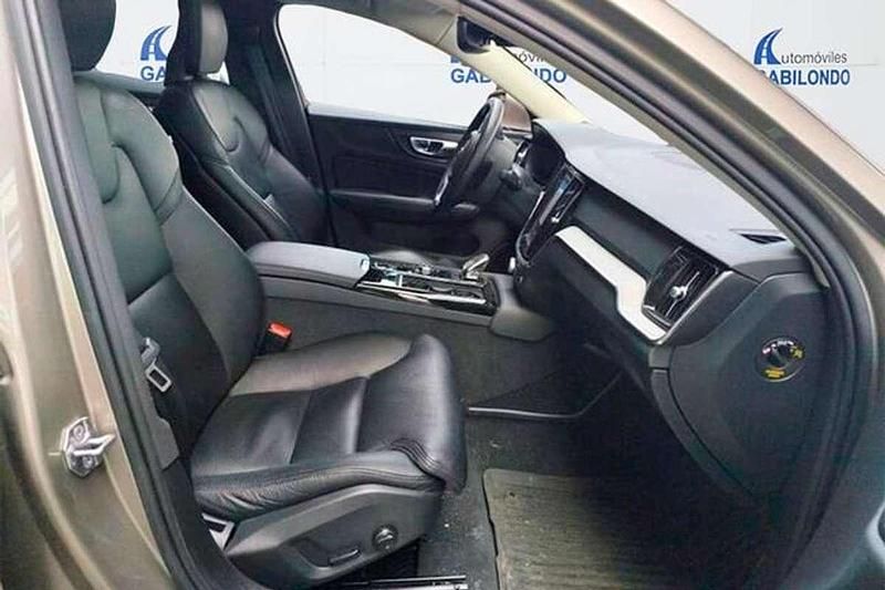 Usado Volvo S60 Inscription 340 CV (250 kW) 2020 Gris / plata Berlina