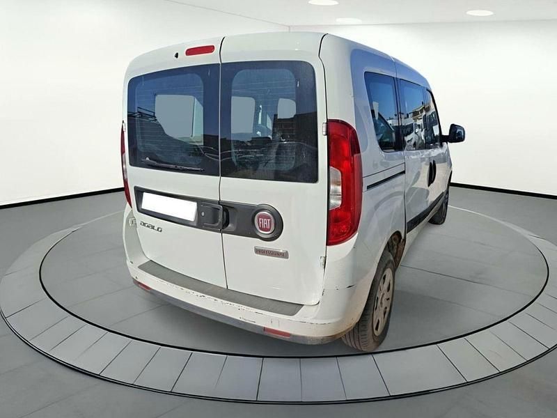 Usado Fiat Doblò Easy 95 CV (69 kW) 2020 Blanco Monovolumen