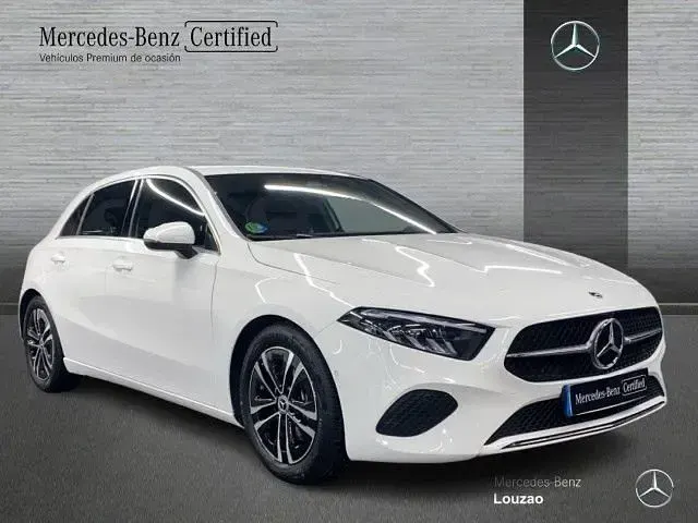 Usado Mercedes A180 136 CV (100 kW) 2024 Blanco polar