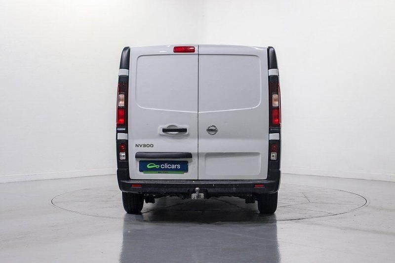 Usado Nissan NV300 120 CV (88 kW) 2021 Blanco Van