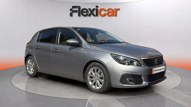 Usado Peugeot 308 Style 131 CV (96 kW) 2020 Gris Utilitario