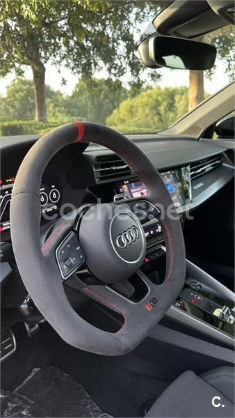 Gris / plata Usado 2023 Audi RS3 Sportback Utilitario | 69.990 € (Precio justo) - Imagen 1/4