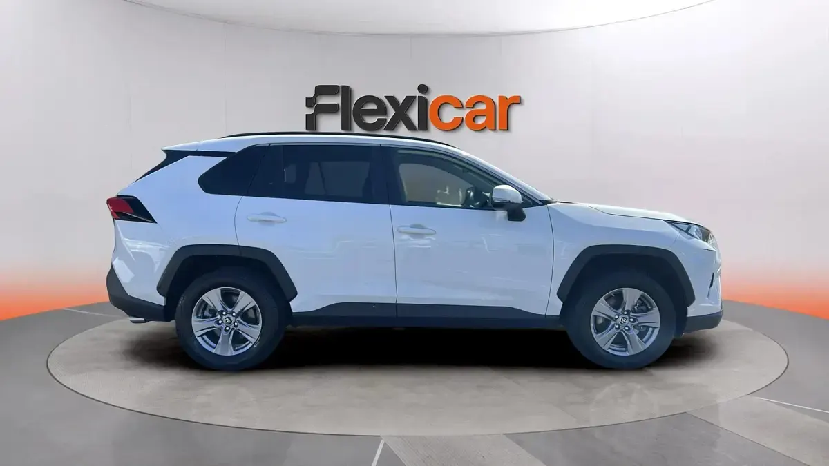 Usado Toyota RAV4 Hybrid Advance 218 CV (160 kW) 2022 Blanco SUV