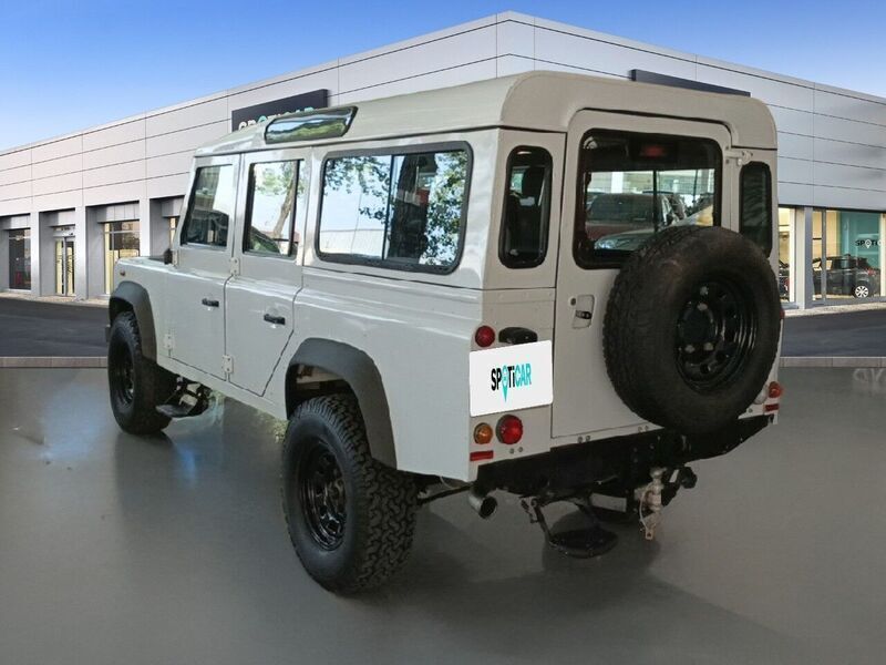 Usado Land Rover Defender 122 HP (89 kW) 2013 Branco SUV