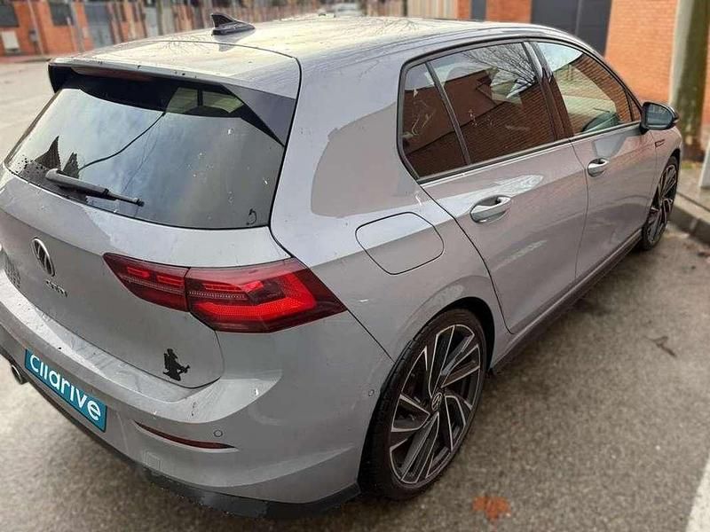 Usado VW Golf VIII R-line 200 HP (147 kW) 2021 Cinzento Sedan
