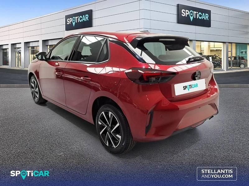 Nuevo Opel Corsa 100 CV (73 kW) 2026 Rojo Utilitario