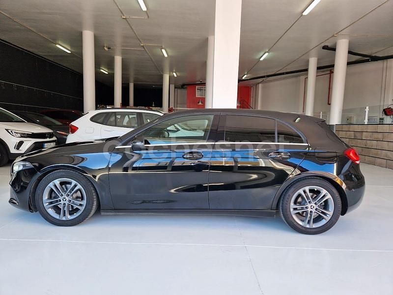 Usado Mercedes A180 116 CV (85 kW) 2018 Negro Berlina