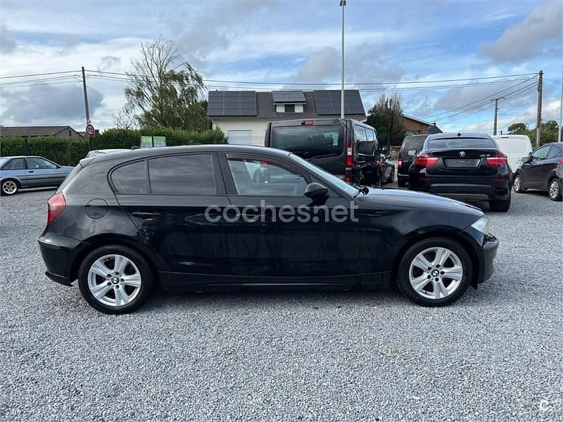 Usado BMW 118 143 CV (105 kW) 2010 Gris / plata Utilitario