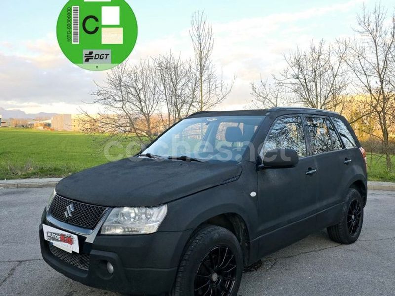 Negro Usado 2007 Suzuki Grand Vitara SUV | 8500 € (Precio justo) - Imagen 1/4