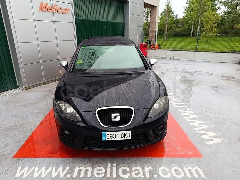 Usado Seat Leon FR 170 CV (125 kW) 2009 Negro Berlina