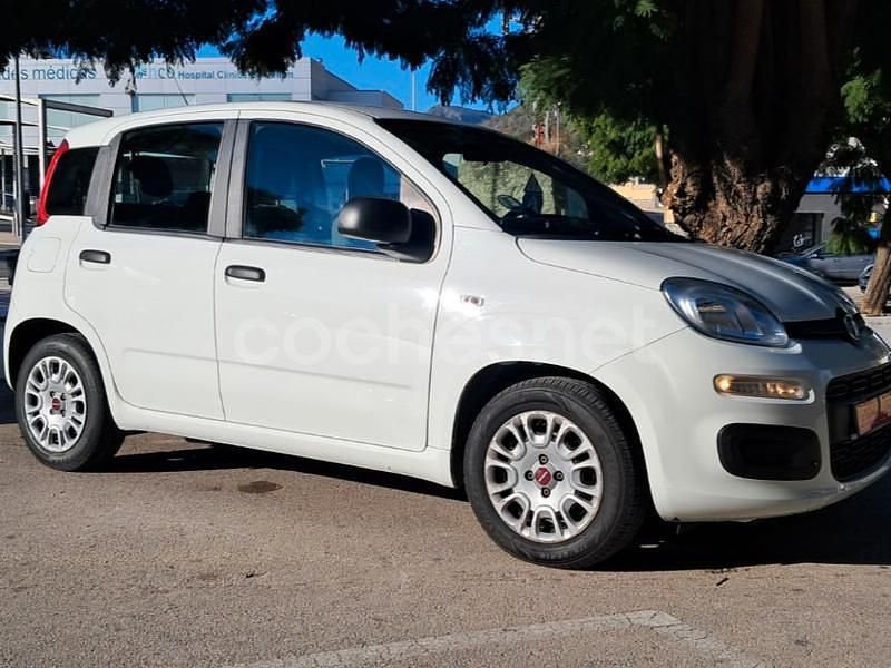 Usado Fiat Panda 70 CV (51 kW) 2022 Blanco Berlina