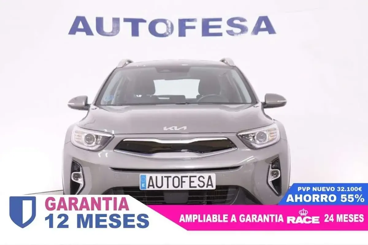 Usado Kia Stonic 120 CV (88 kW) 2023 Verde SUV
