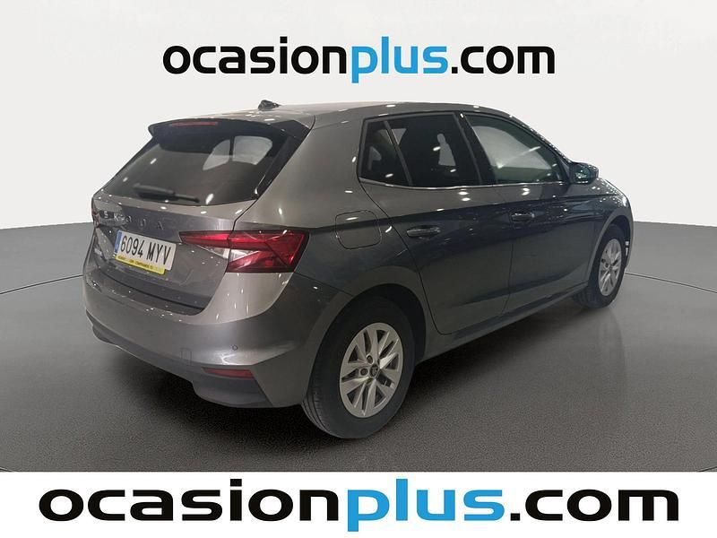 Usado Skoda Fabia Selection 95 CV (69 kW) 2025 Gris Utilitario