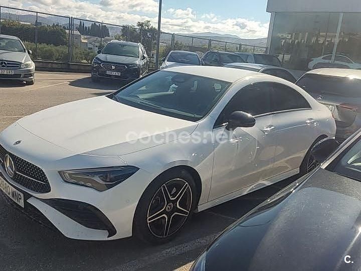 Usado Mercedes CLA200 150 CV (110 kW) 2024 Blanco Berlina