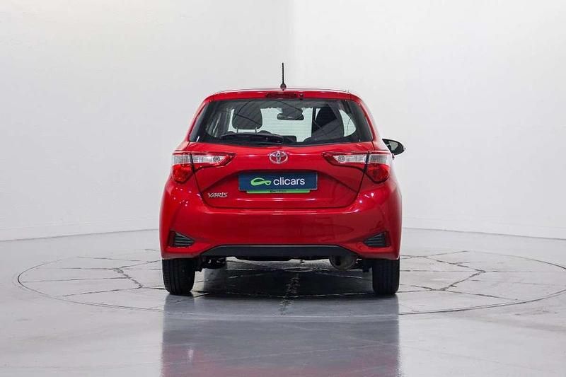 Occasion Toyota Yaris Active 69 ch (50 kW) 2019 Rouge Citadine