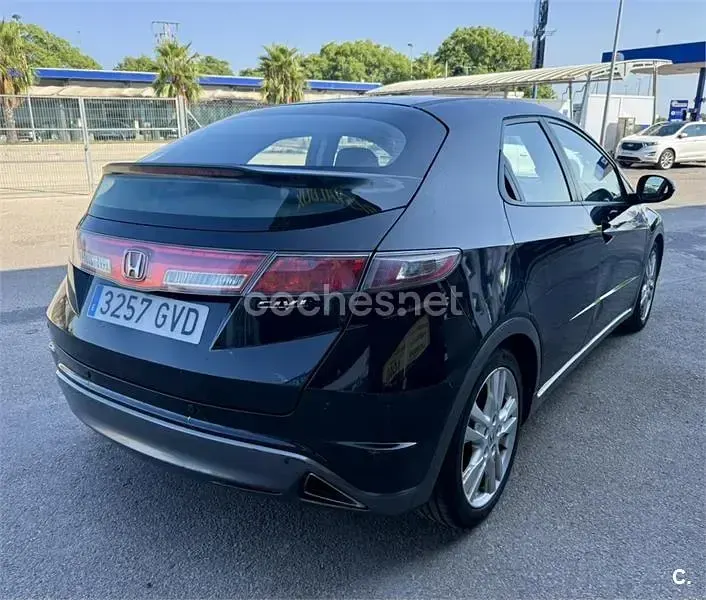 Usado Honda Civic Sport 140 CV (102 kW) 2010 Negro Berlina