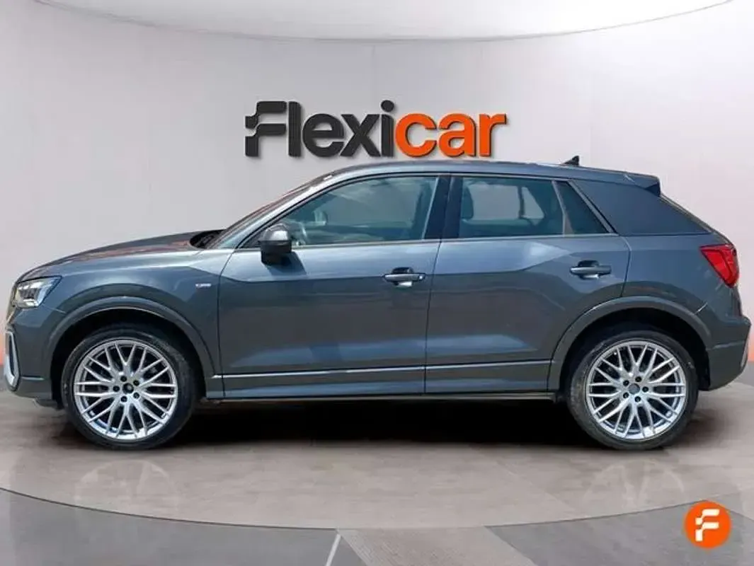 Usado Audi Q2 150 CV (110 kW) 2024 Gris SUV