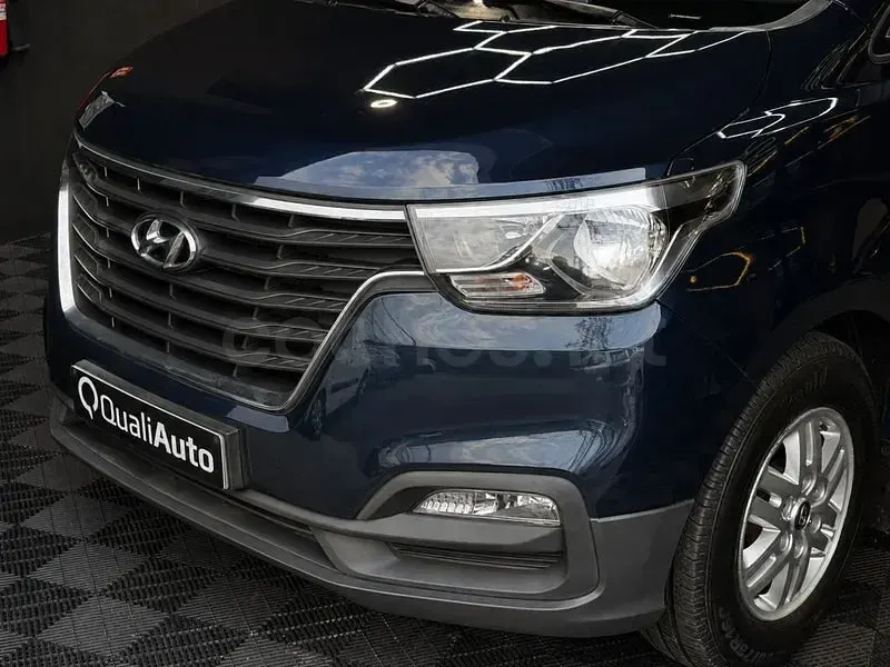 Usado Hyundai H-1 136 CV (100 kW) 2020 Azul Monovolumen