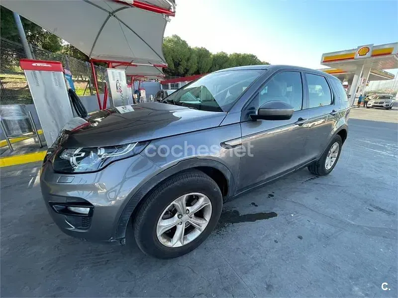 Usado Land Rover Discovery Sport HSE 180 CV (132 kW) 2016 Gris / plata SUV