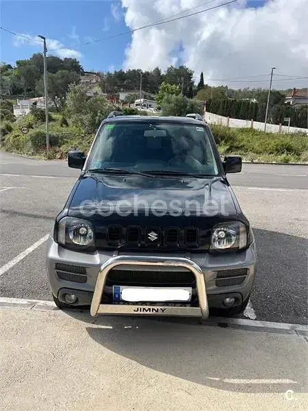Usado Suzuki Jimny 85 CV (62 kW) 2010 Negro SUV
