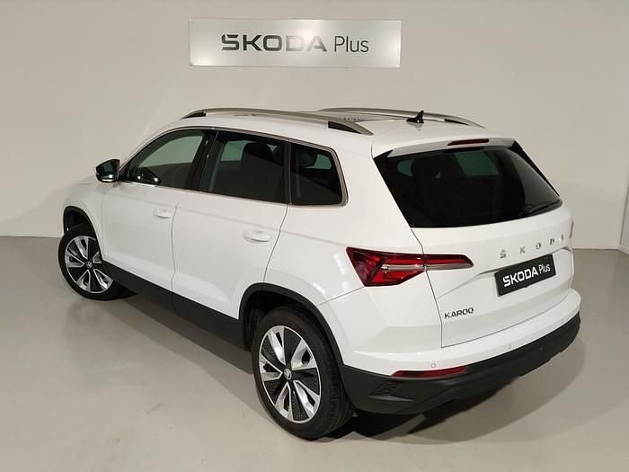 Blanco Usado 2024 Skoda Karoq SUV | 31.500 € - Imagen 1/4