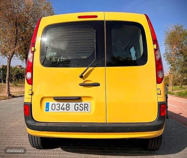 Usado Renault Kangoo 105 CV (77 kW) 2010 Amarillo Monovolumen